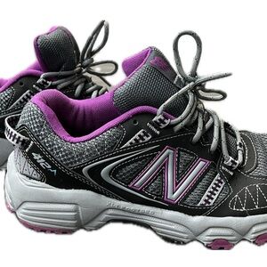 New Balance 412 Trail Running Gray & Pink Sneakers all-terrain Women’s 8